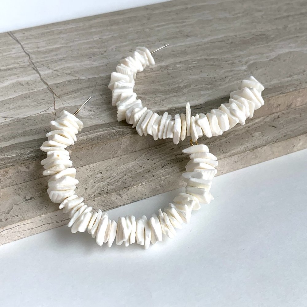 NEW~ Anthropologie Casa Clara "Naya" White Puka Shell Hoop Earrings - Picture 5 of 7